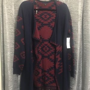 NWT Signature Studio kimono sweater